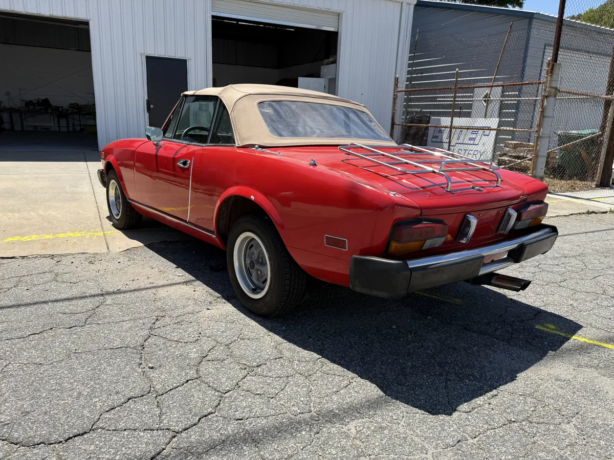 1979 FIAT Spider thumbnail 3