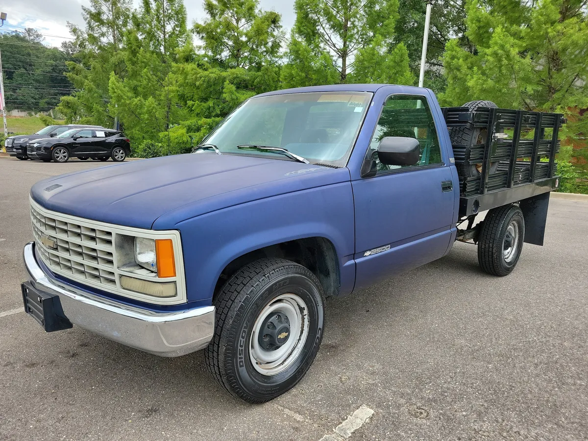 1993 Chevrolet C2500 Chassis Base (STD is Estimated) thumbnail 3