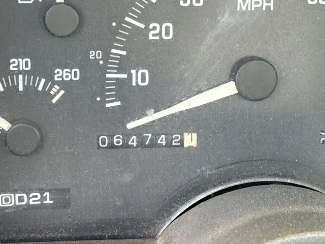 1993 Chevrolet C2500 Chassis Base (STD is Estimated) thumbnail 16