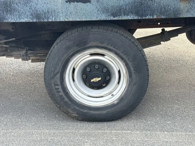 1993 Chevrolet C2500 Chassis Base (STD is Estimated) thumbnail 6