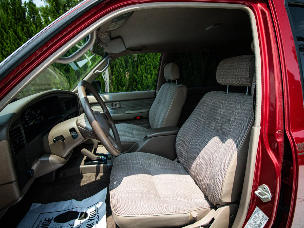 1995 Toyota 4Runner SR5 thumbnail 6
