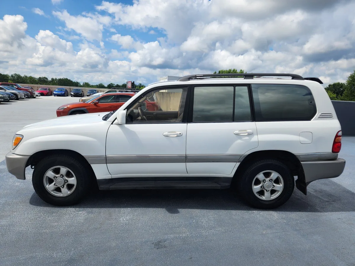 1999 Toyota Land Cruiser Base thumbnail 2