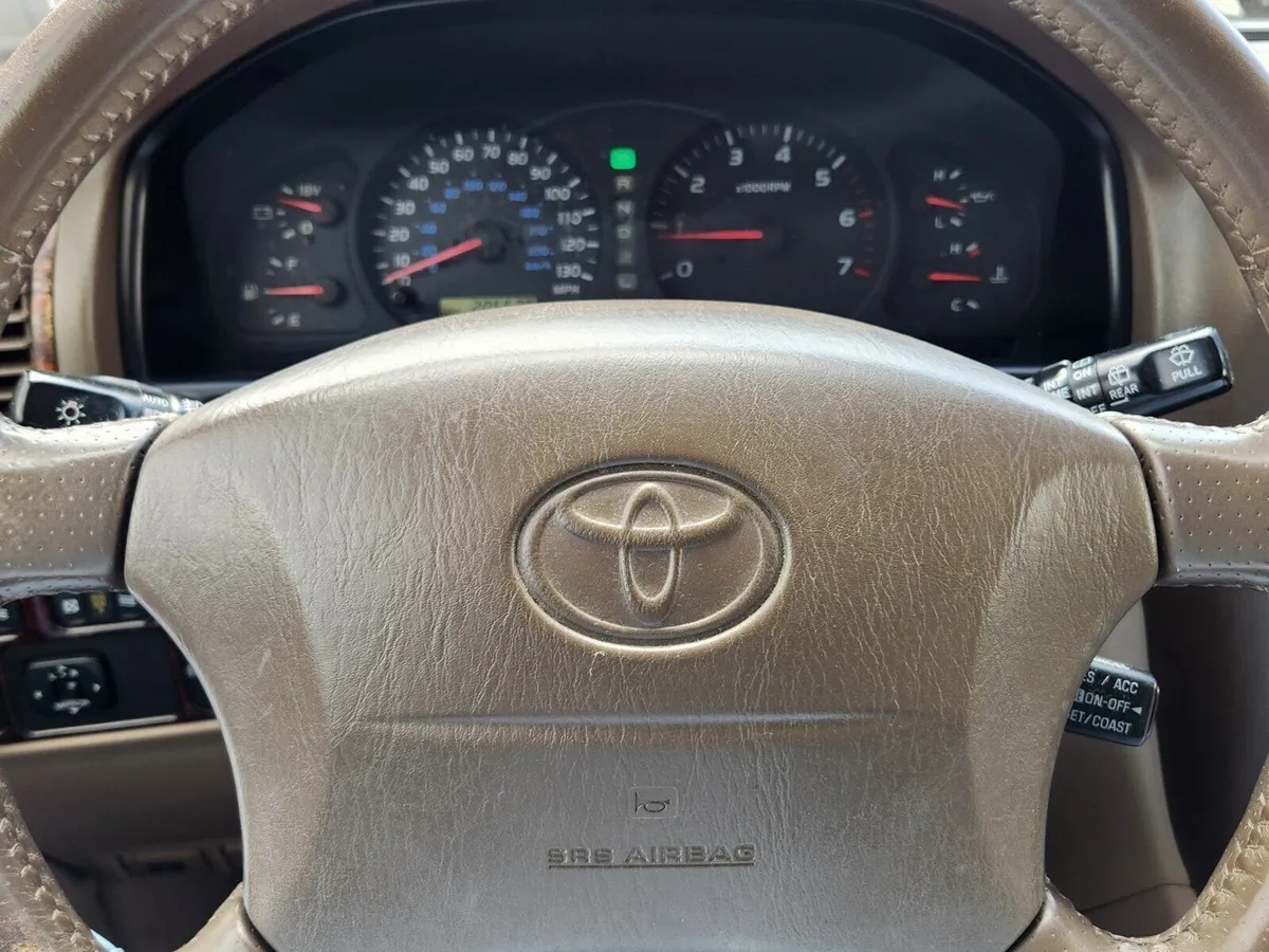 1999 Toyota Land Cruiser Base thumbnail 25