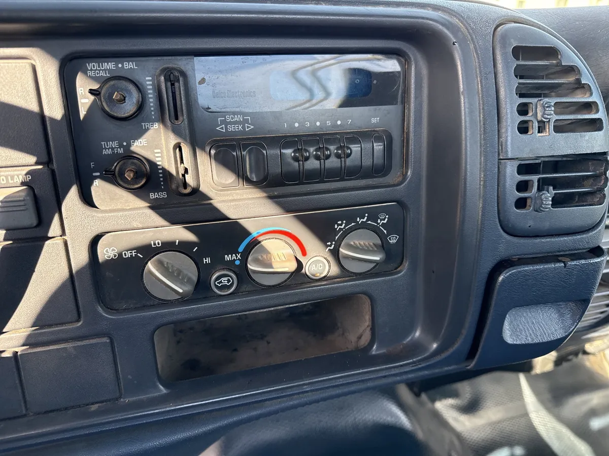 2000 Chevrolet Silverado 2500 HD thumbnail 15