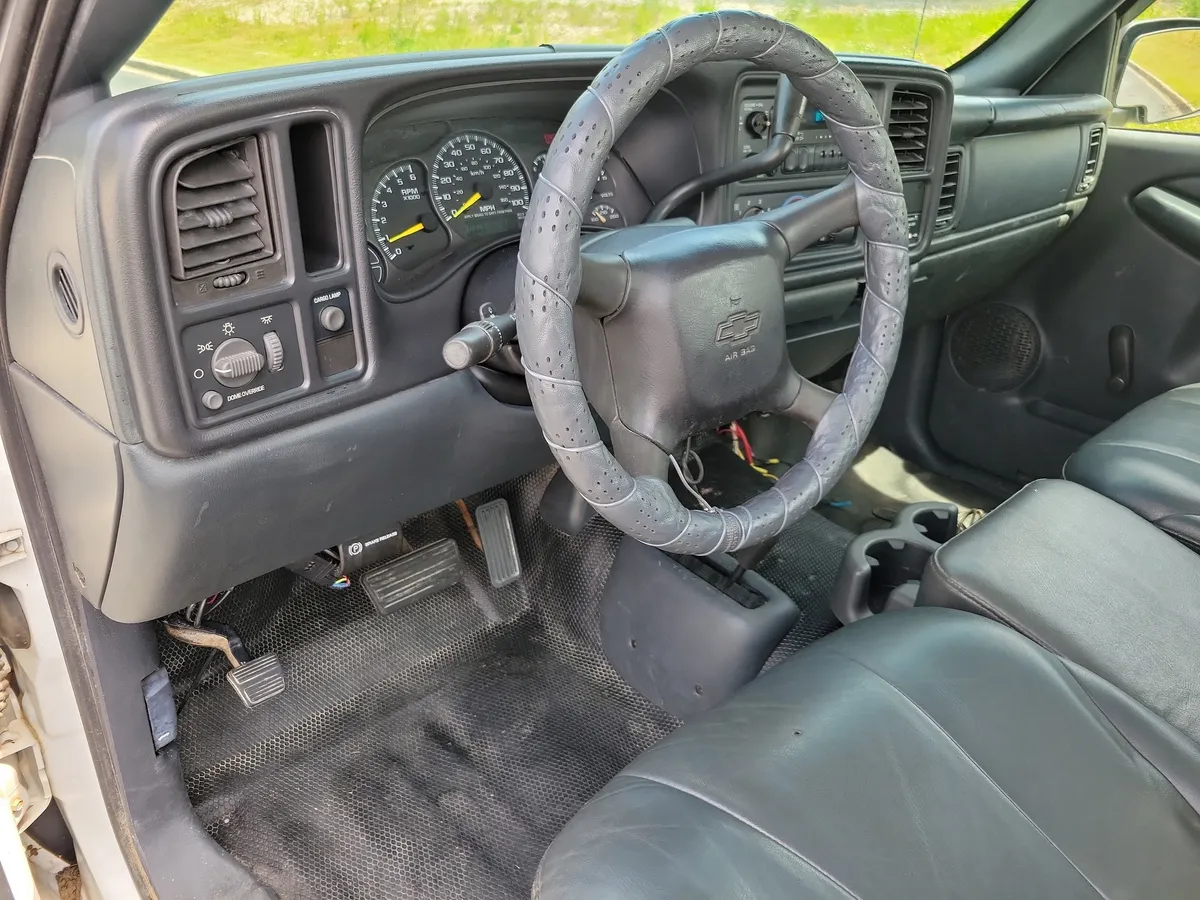 2001 Chevrolet Silverado 1500 thumbnail 3