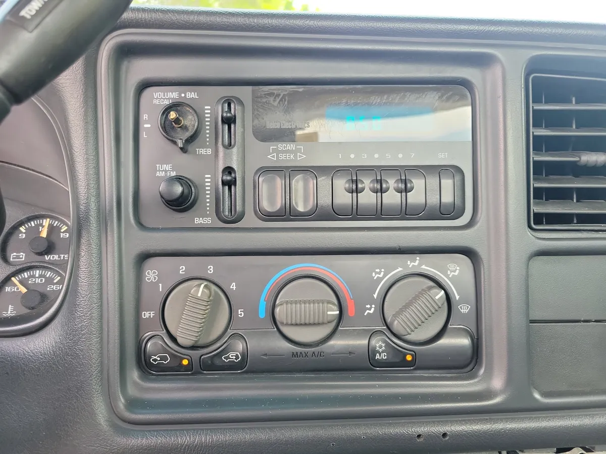 2001 Chevrolet Silverado 1500 thumbnail 7