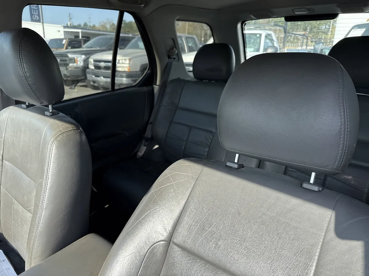 2001 Isuzu Rodeo S thumbnail 13