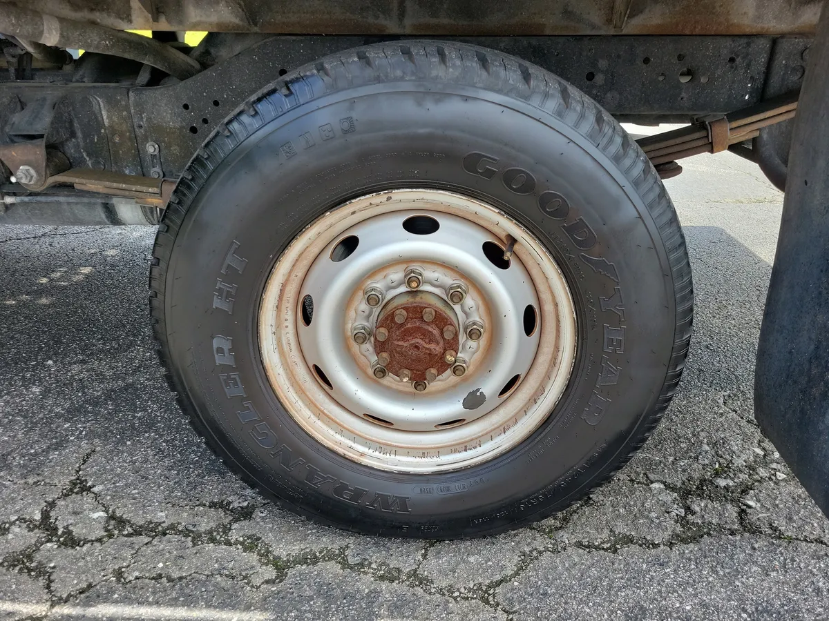 2002 Dodge Ram 2500 Chassis thumbnail 16
