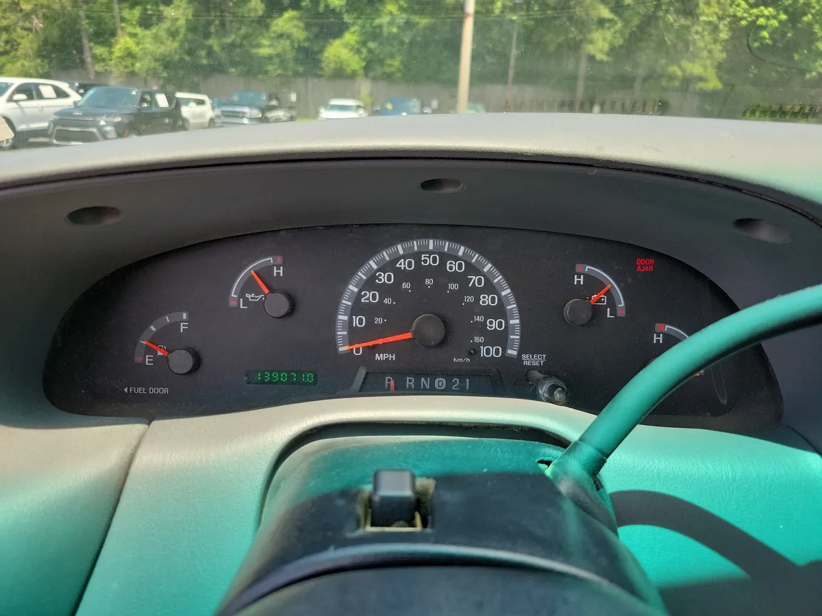 2002 Ford F-150 thumbnail 9