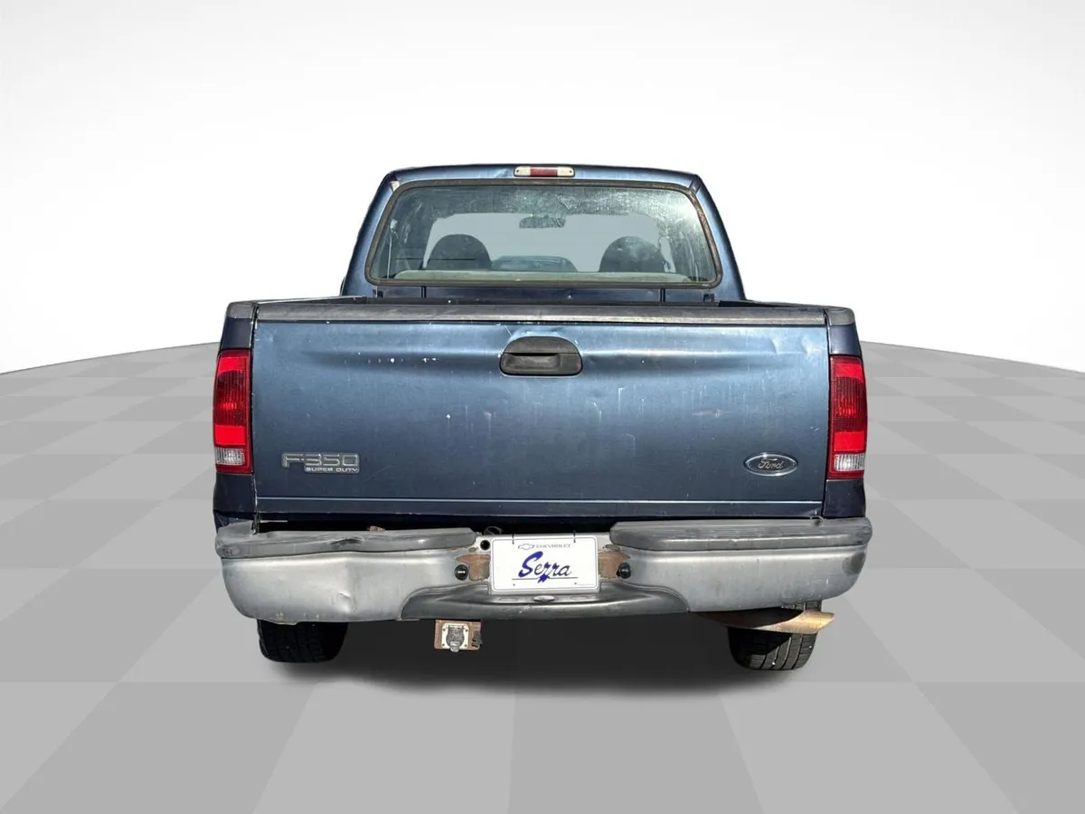 2002 Ford Super Duty F-350 SRW XL thumbnail 8