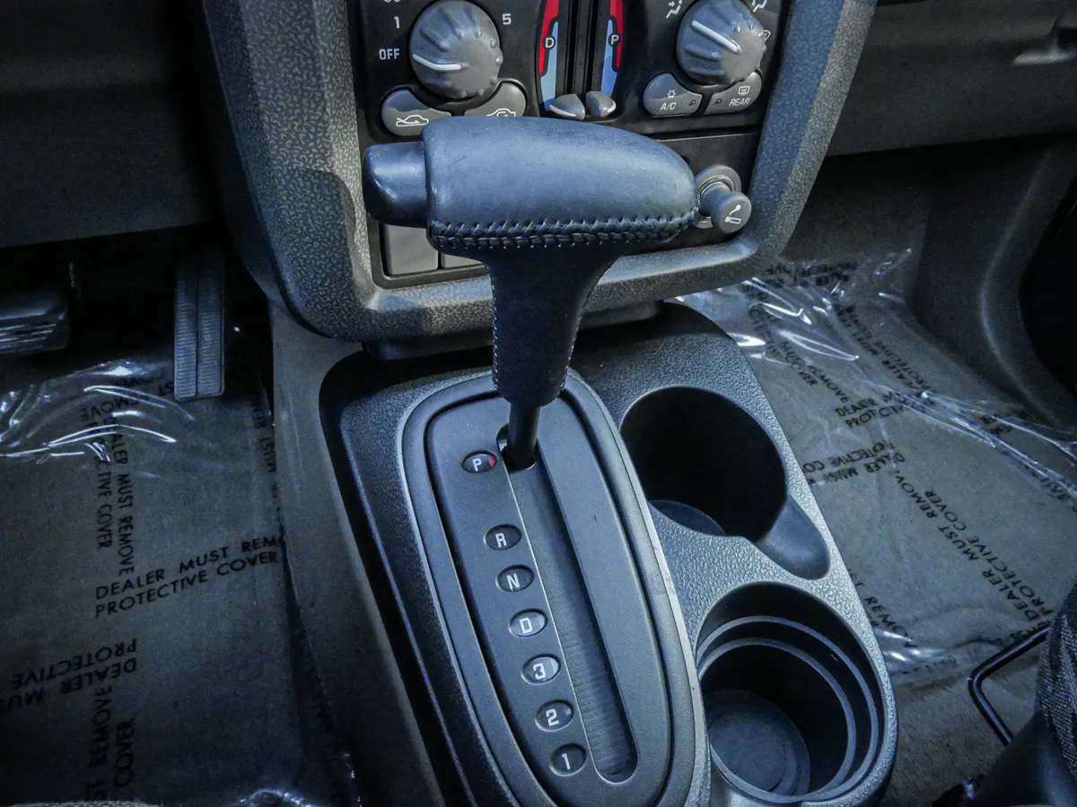 2002 Pontiac Aztek thumbnail 23