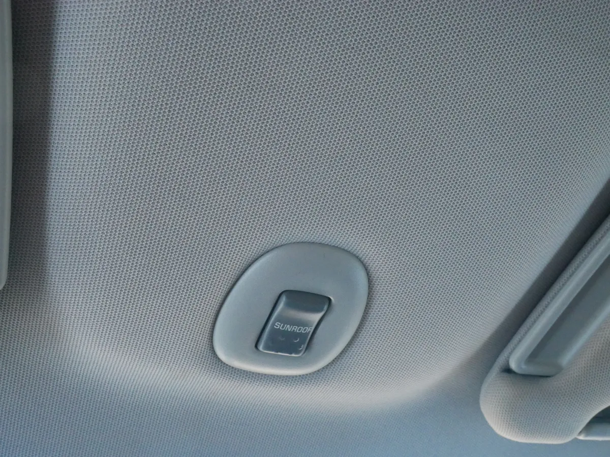 2002 Pontiac Aztek thumbnail 24