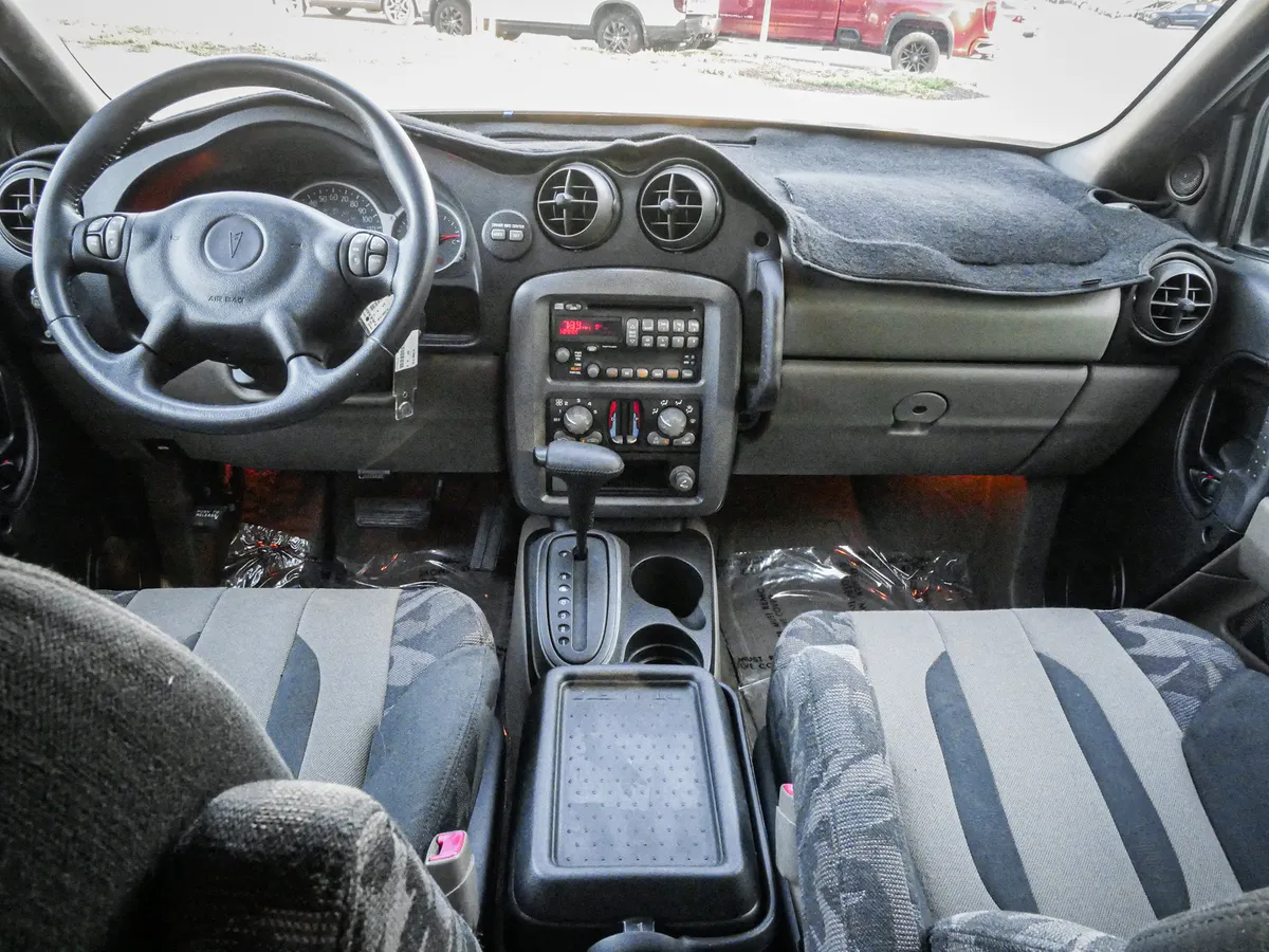 2002 Pontiac Aztek thumbnail 26