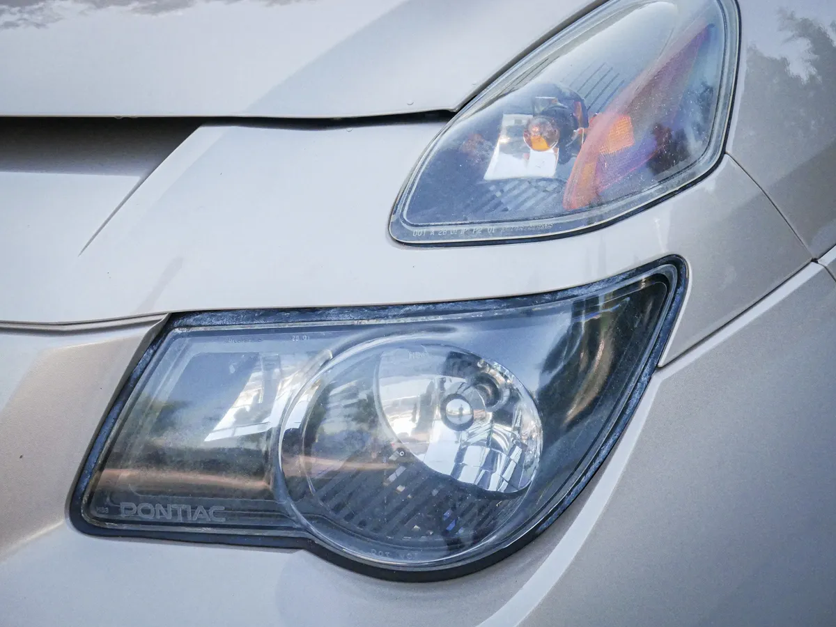 2002 Pontiac Aztek thumbnail 5