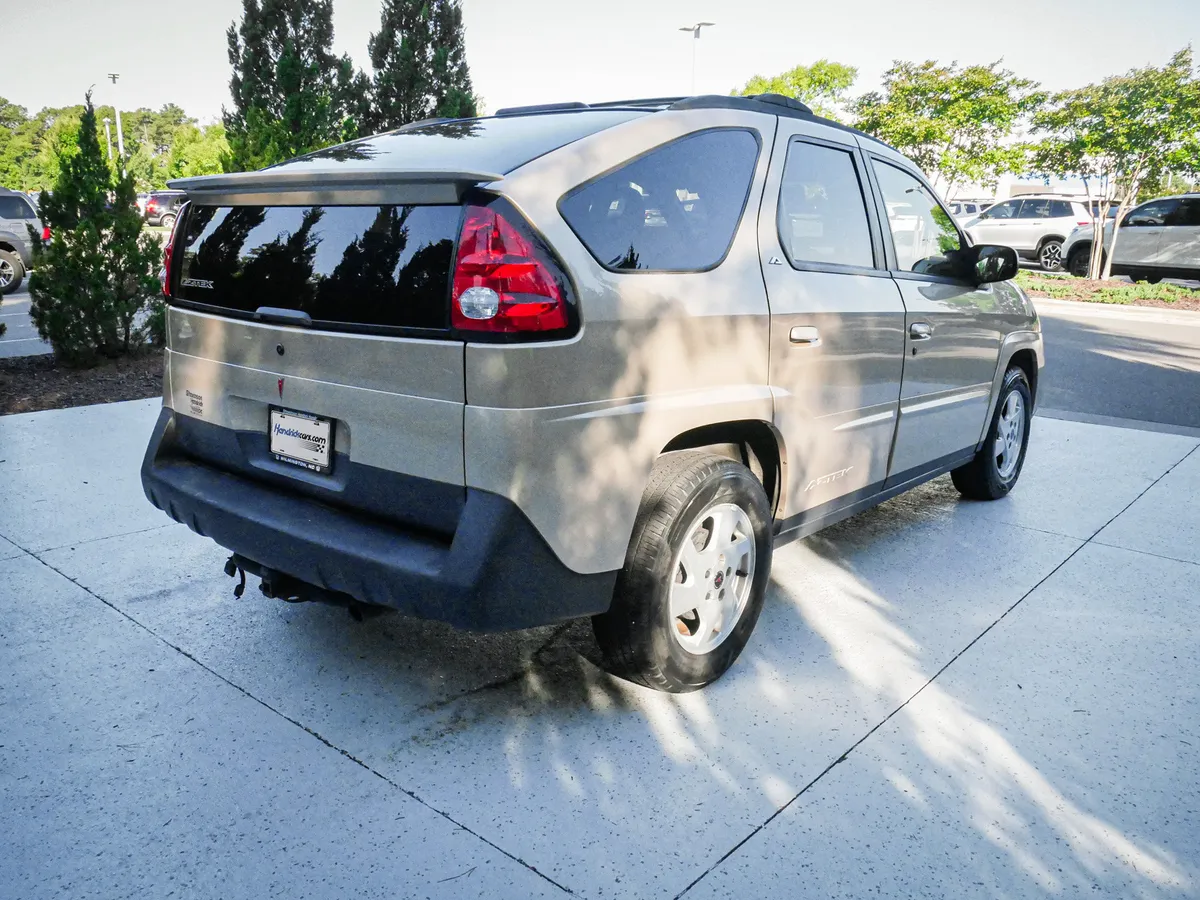2002 Pontiac Aztek thumbnail 9