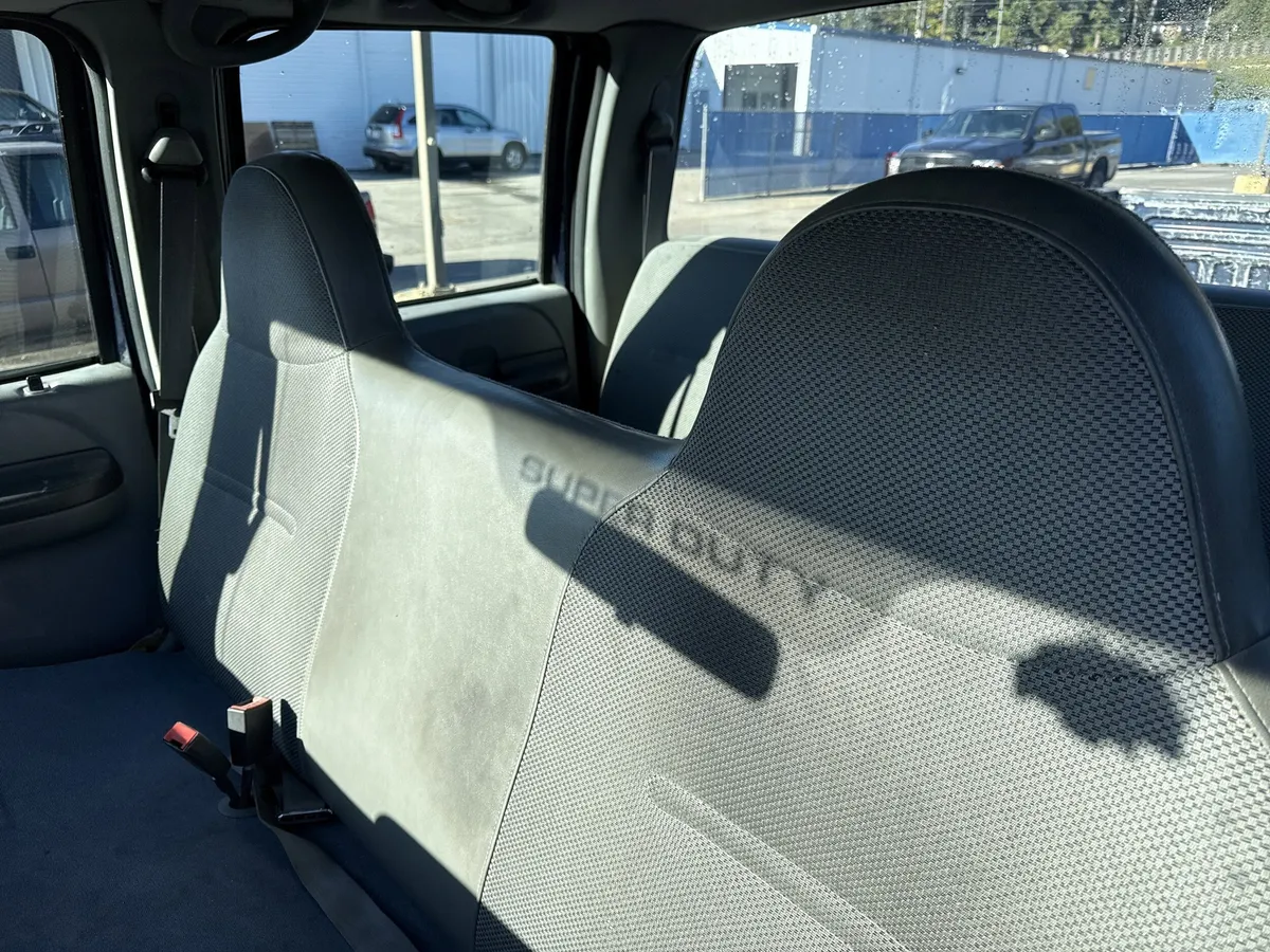 2003 Ford Super Duty F-350 SRW XL thumbnail 12