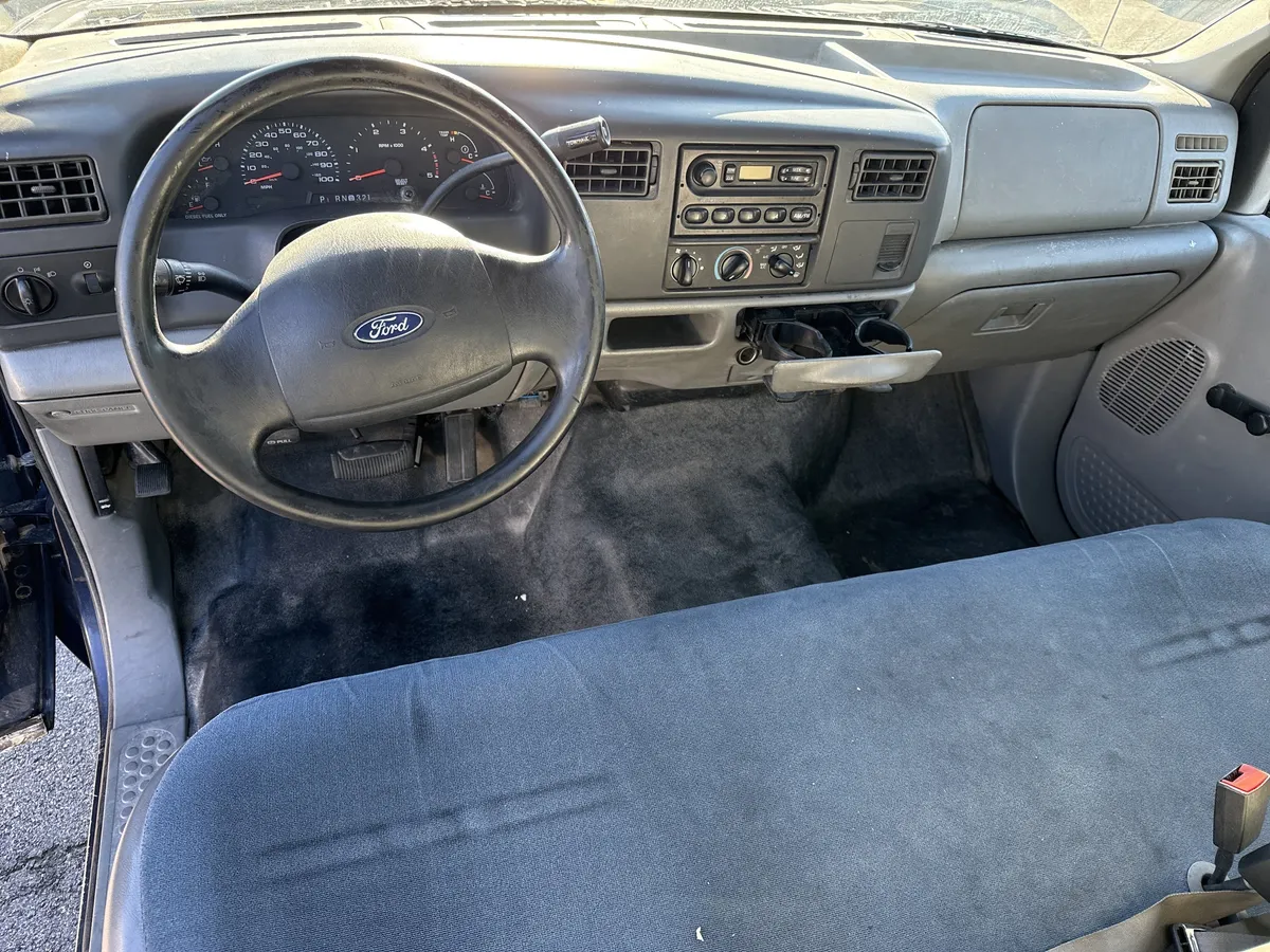 2003 Ford Super Duty F-350 SRW XL thumbnail 14
