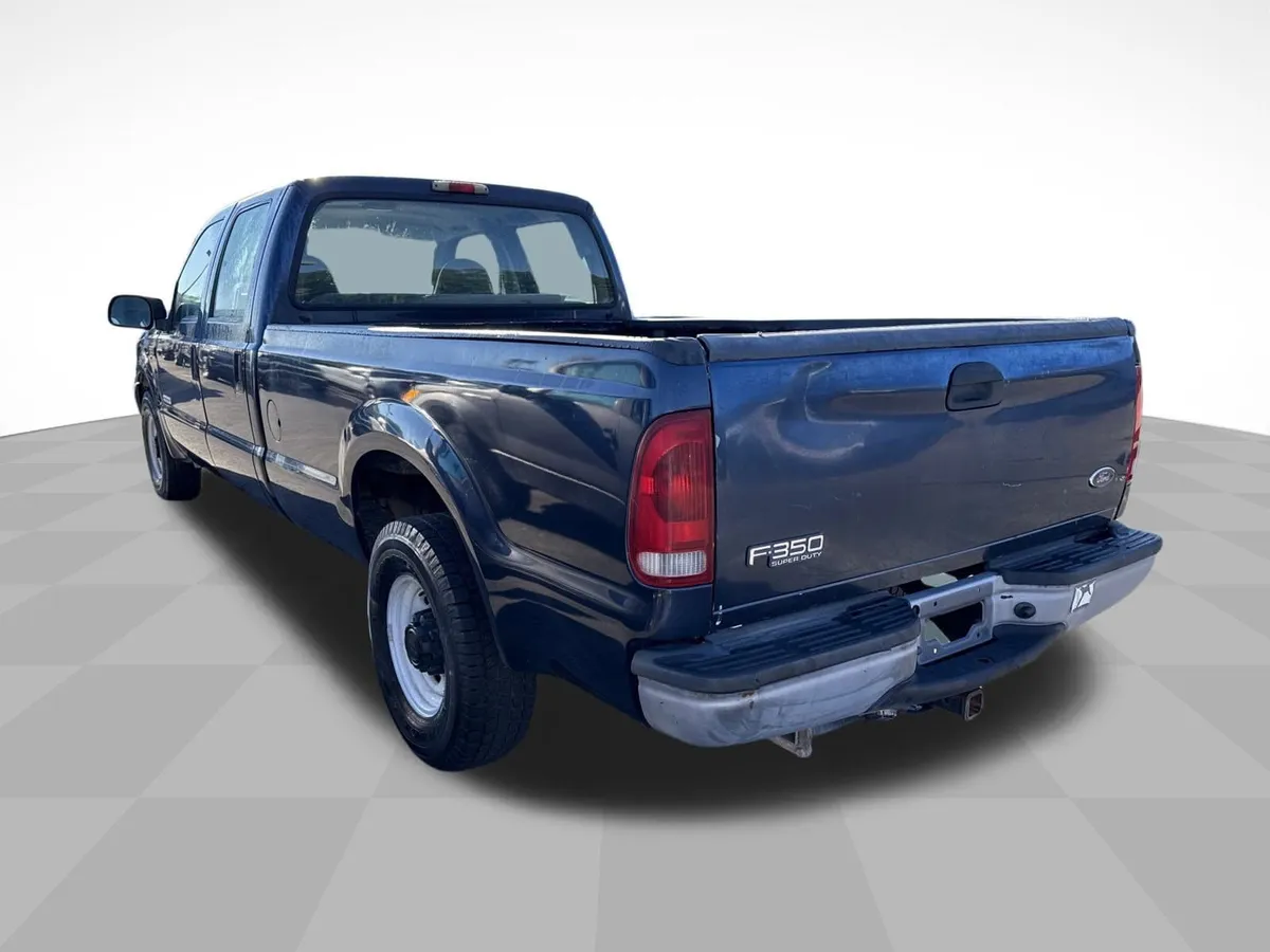 2003 Ford Super Duty F-350 SRW XL thumbnail 8