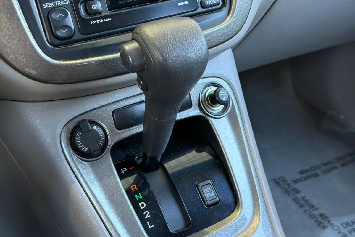 2003 Toyota Highlander thumbnail 25