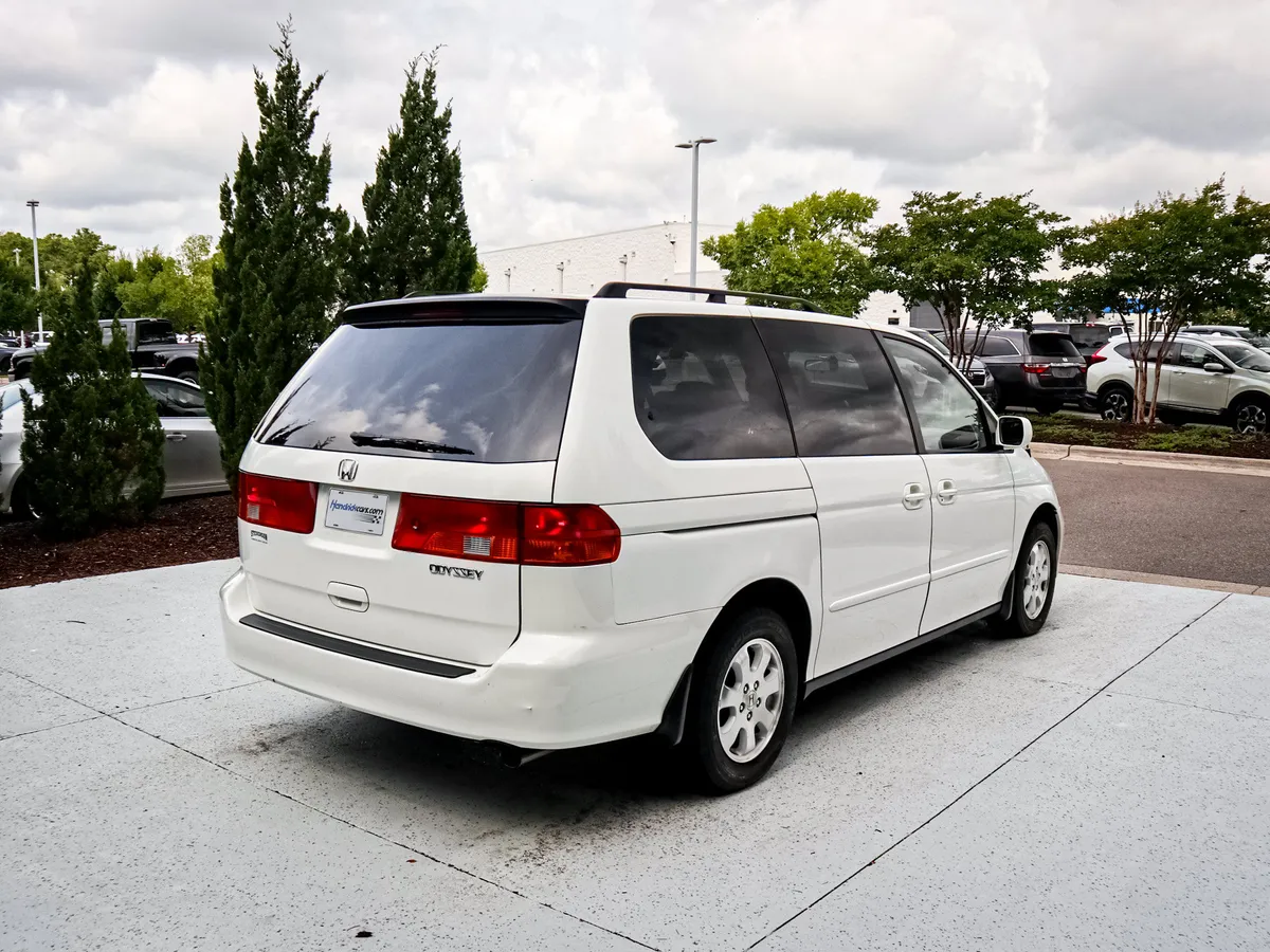 2004 Honda Odyssey EX-L thumbnail 11