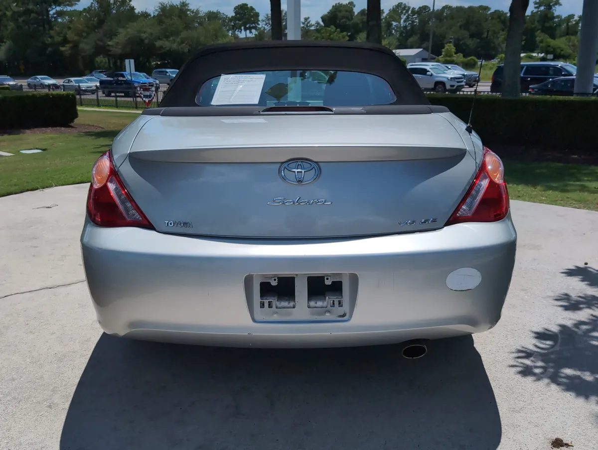 2004 Toyota Camry Solara SE thumbnail 9