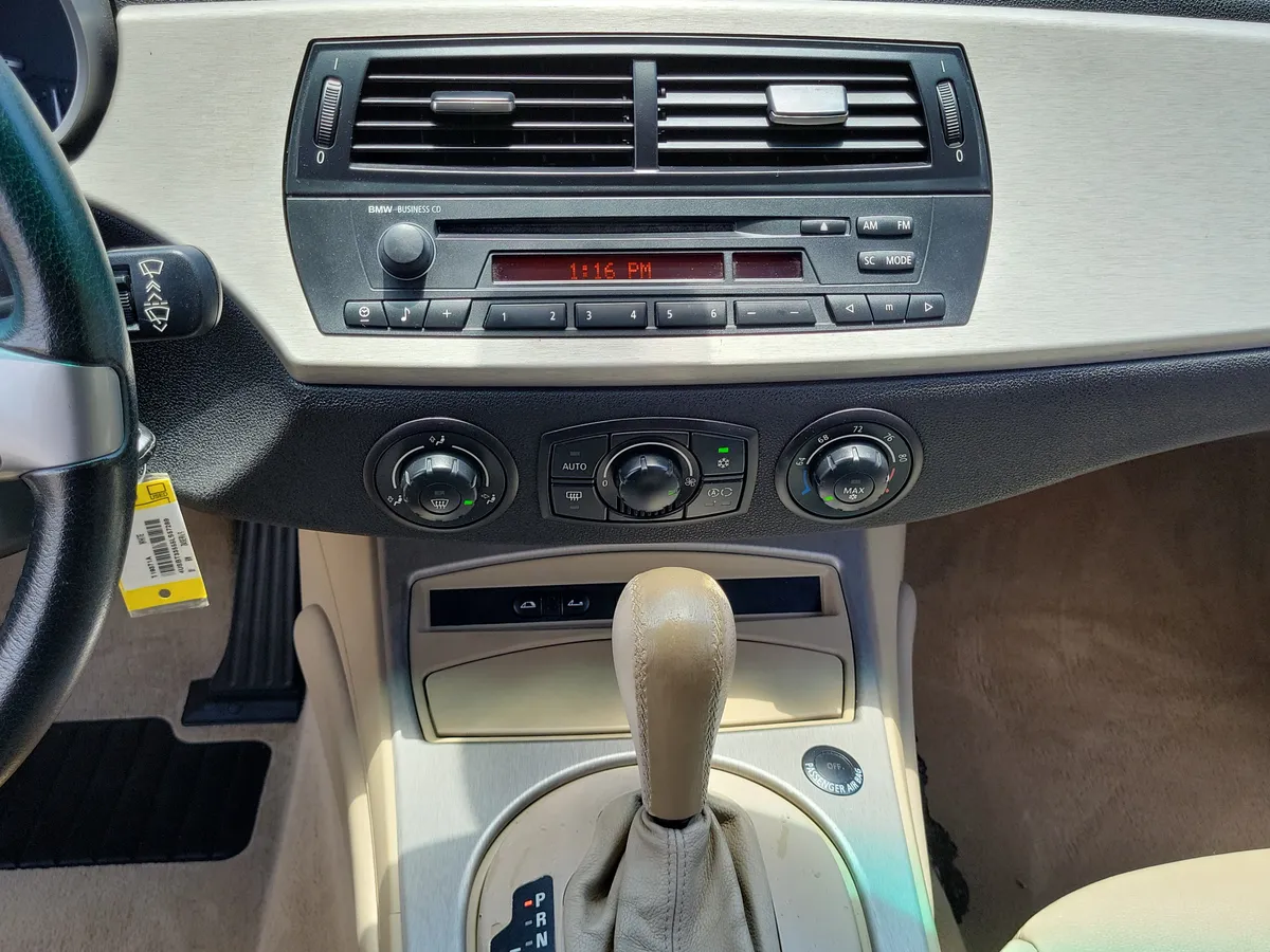 2005 BMW Z4 2.5i thumbnail 25