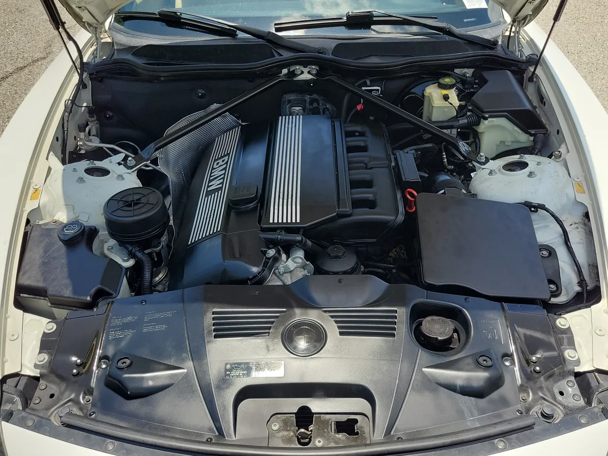 2005 BMW Z4 2.5i thumbnail 28