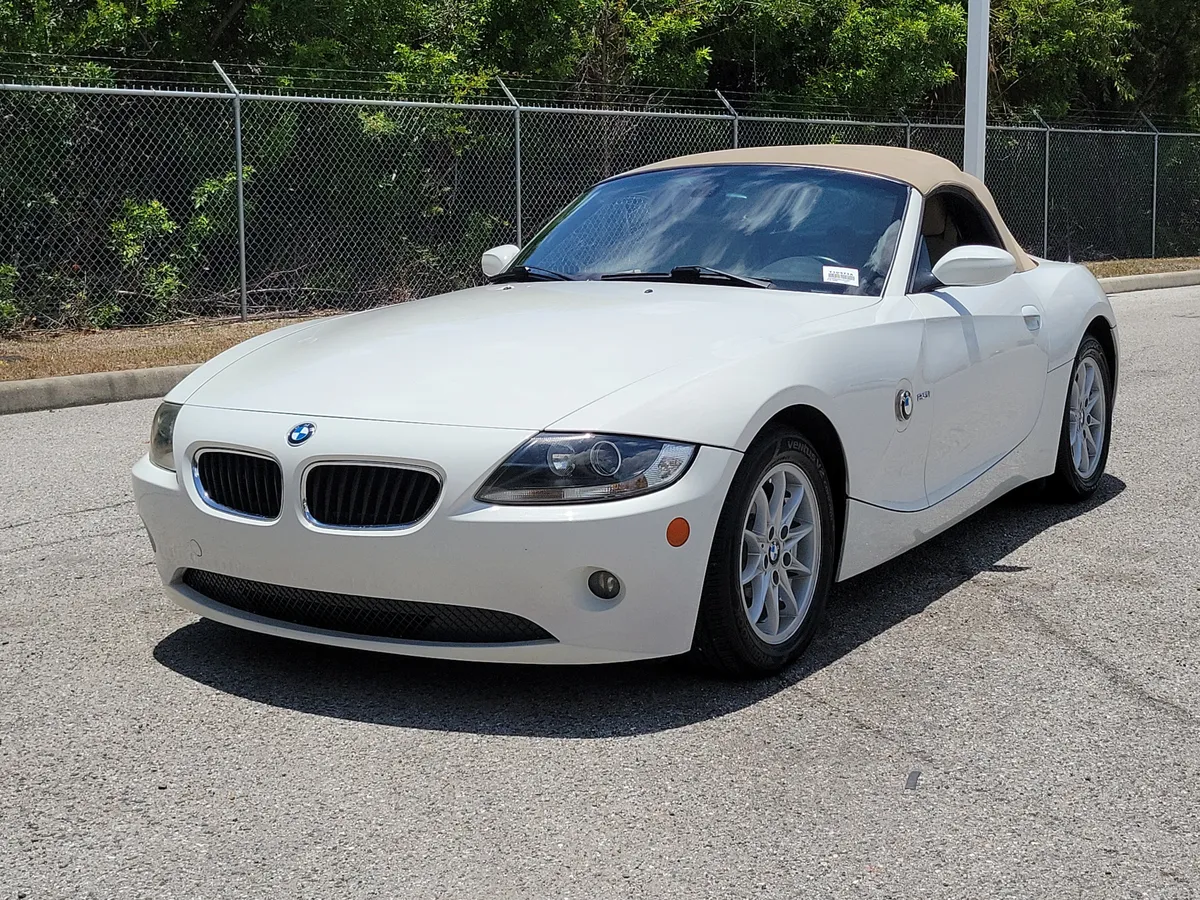 2005 BMW Z4 2.5i thumbnail 4
