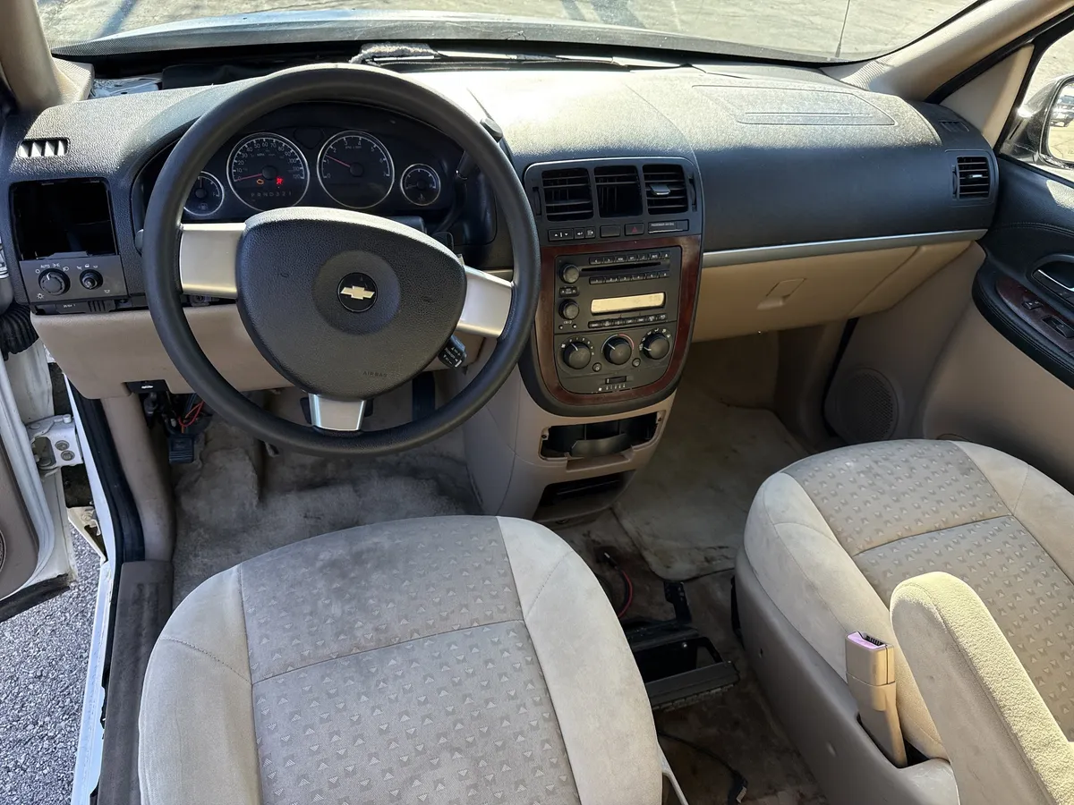 2005 Chevrolet Uplander Base thumbnail 20