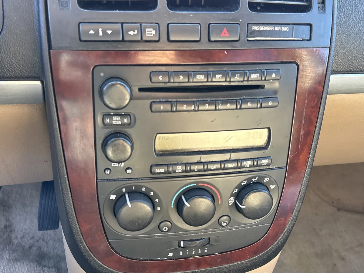 2005 Chevrolet Uplander Base thumbnail 22