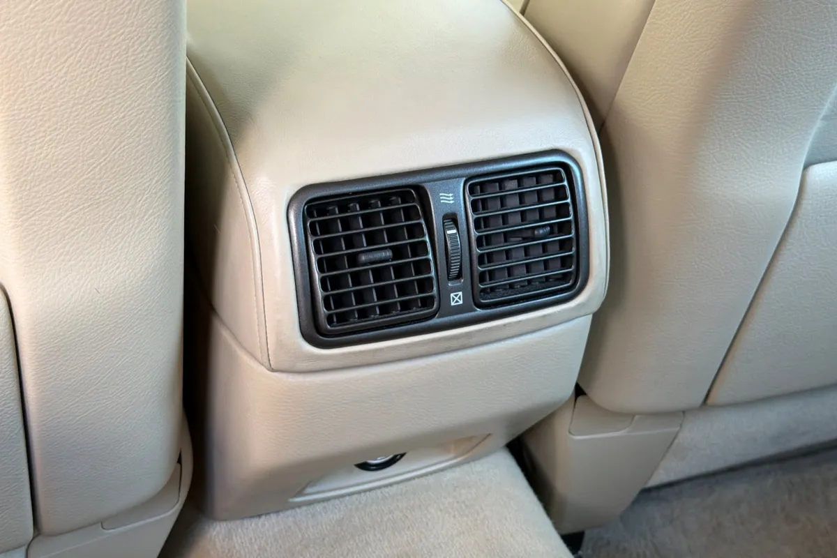 2005 Lexus LS 430 thumbnail 15