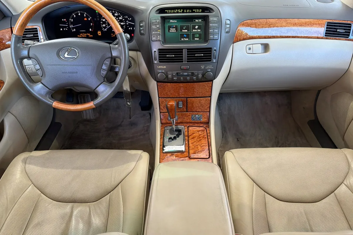 2005 Lexus LS 430 thumbnail 16