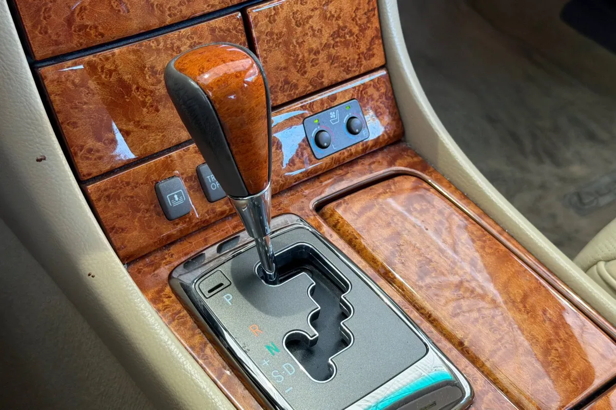 2005 Lexus LS 430 thumbnail 25