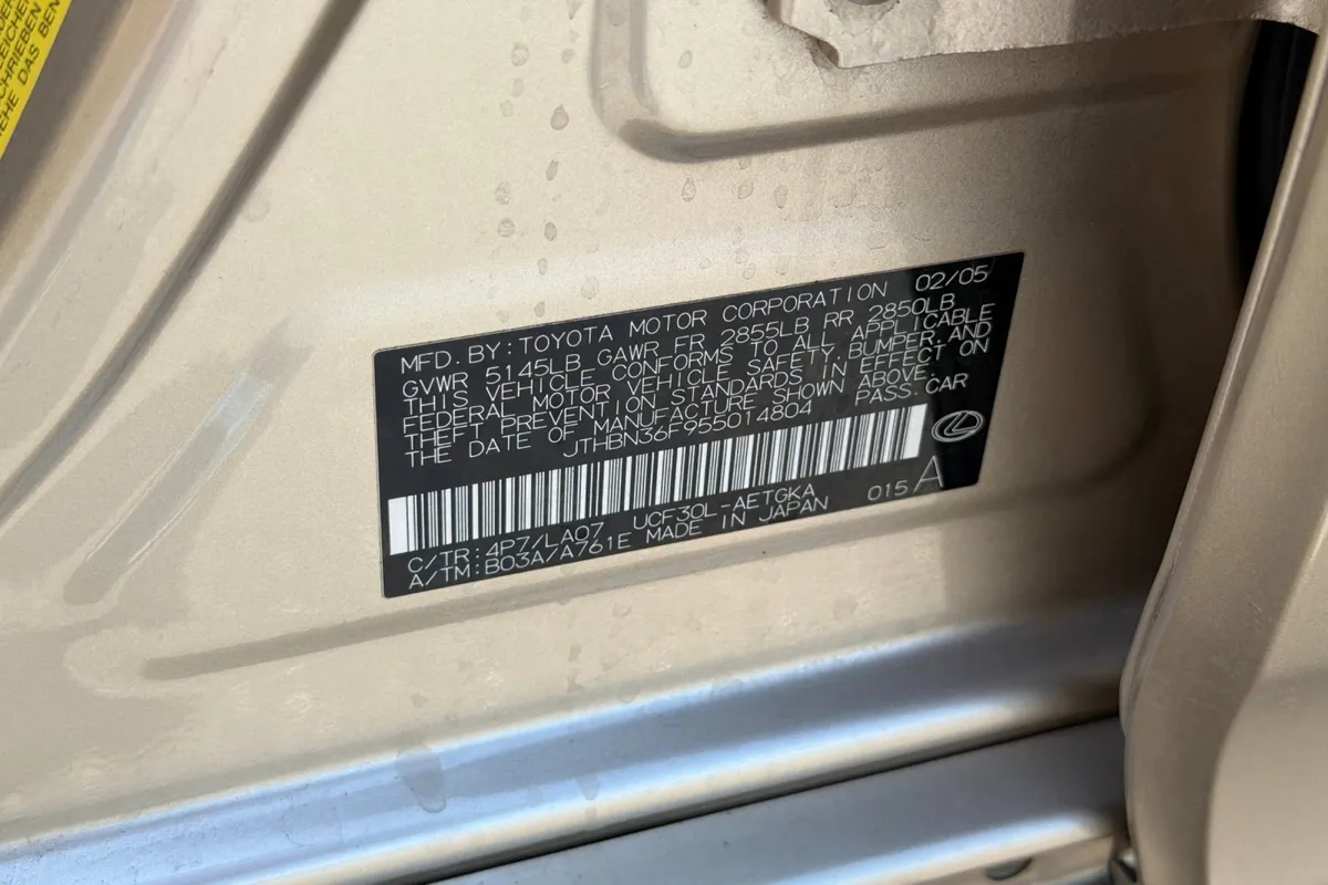 2005 Lexus LS 430 thumbnail 38