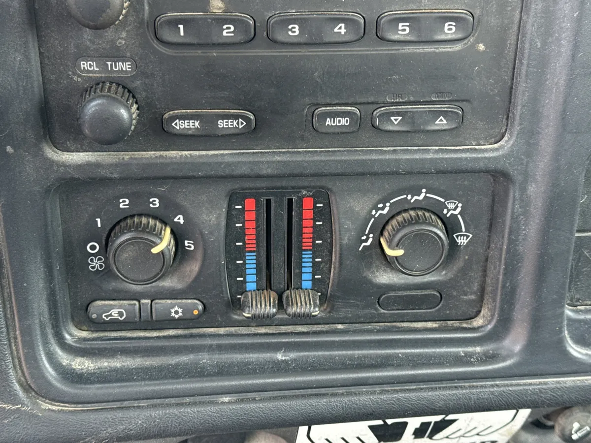 2006 Chevrolet Silverado 3500 HD thumbnail 18