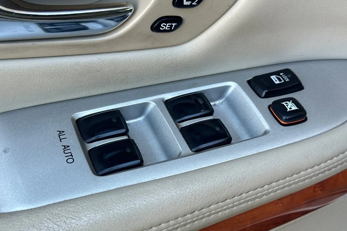 2006 Lexus RX 330 thumbnail 12