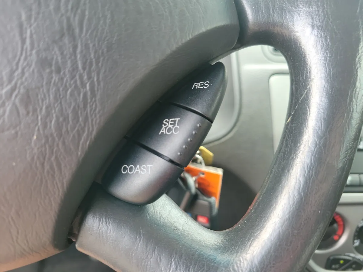 2007 Ford Focus thumbnail 13