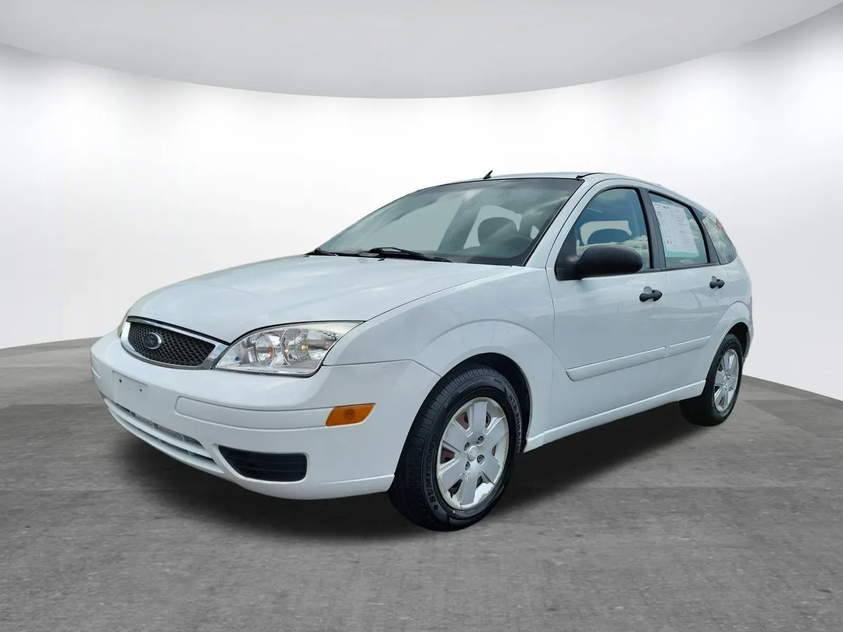 2007 Ford Focus thumbnail 17
