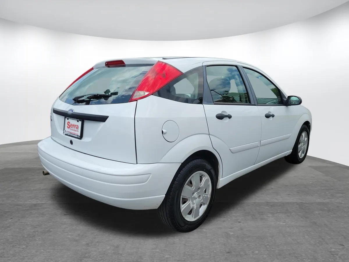 2007 Ford Focus thumbnail 19
