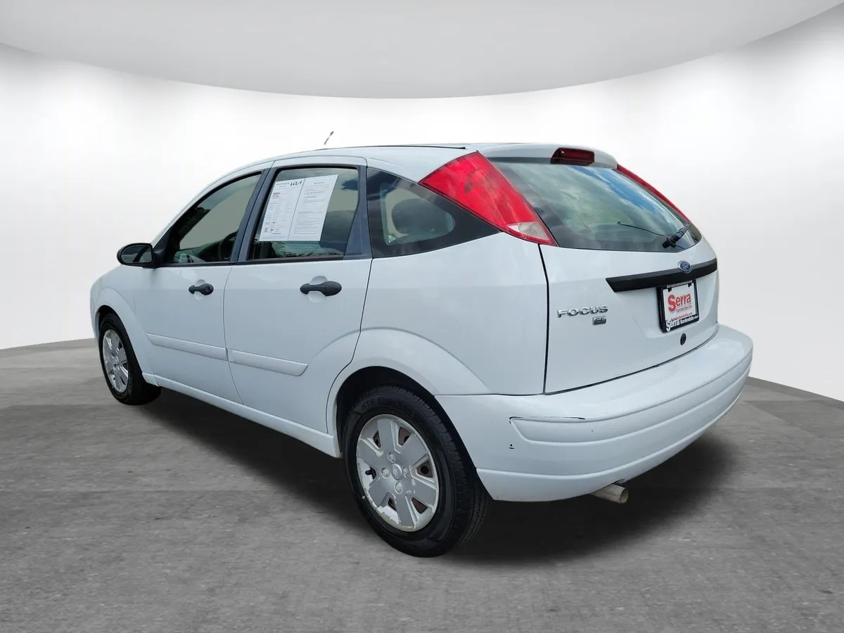2007 Ford Focus thumbnail 21