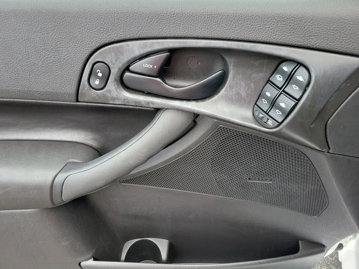 2007 Ford Focus thumbnail 6