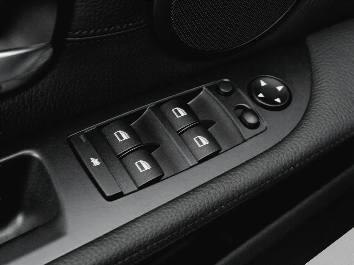 2008 BMW 550i thumbnail 15