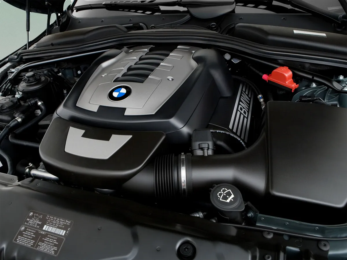 2008 BMW 550i thumbnail 17