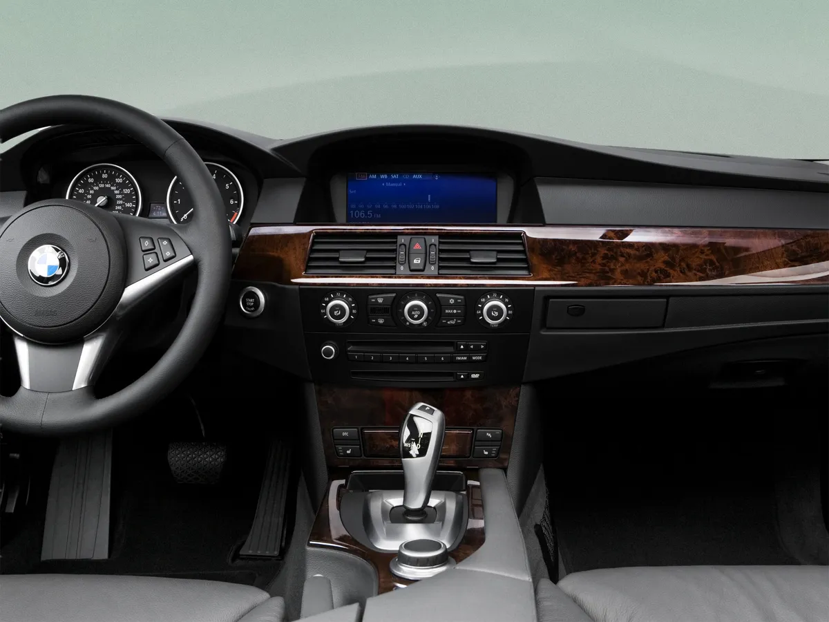 2008 BMW 550i thumbnail 21