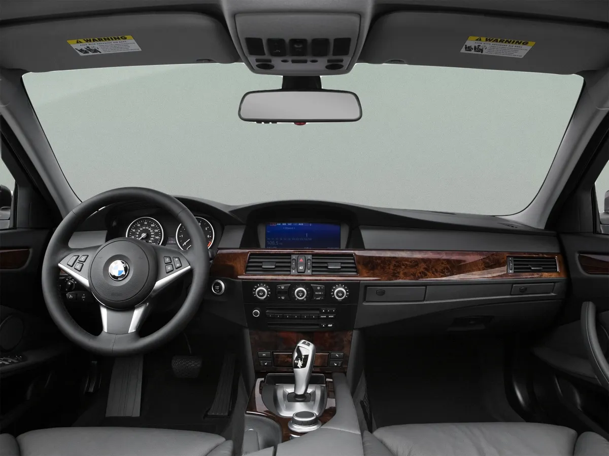 2008 BMW 550i thumbnail 24