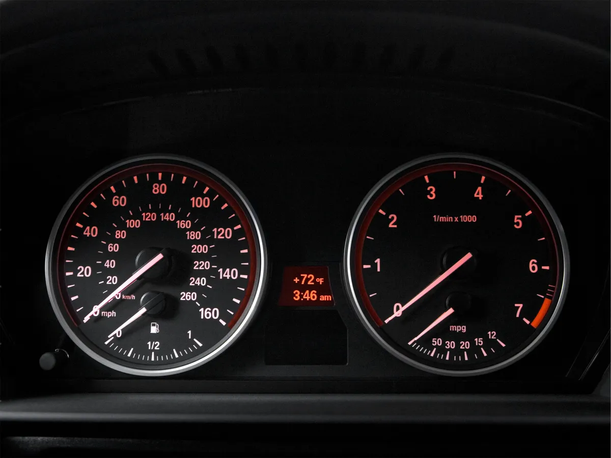 2008 BMW 550i thumbnail 26