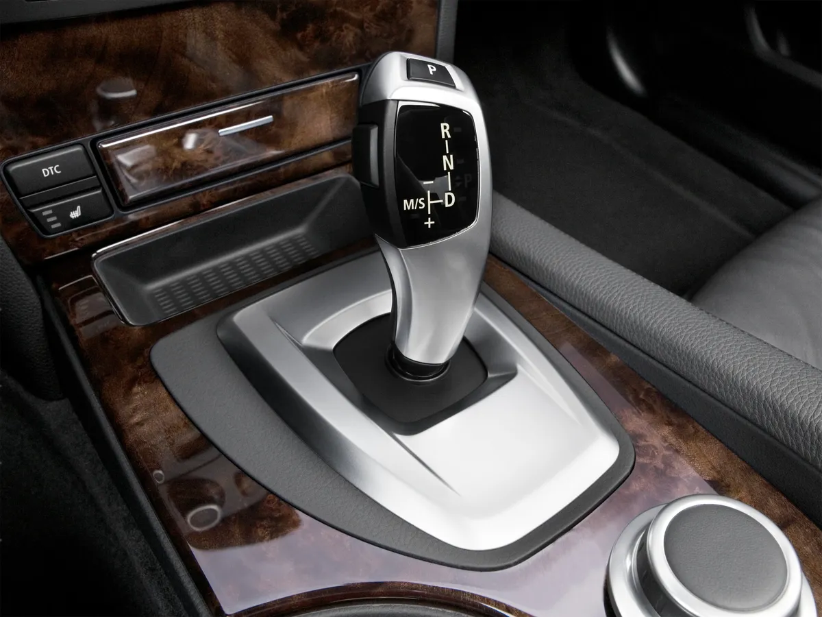 2008 BMW 550i thumbnail 30