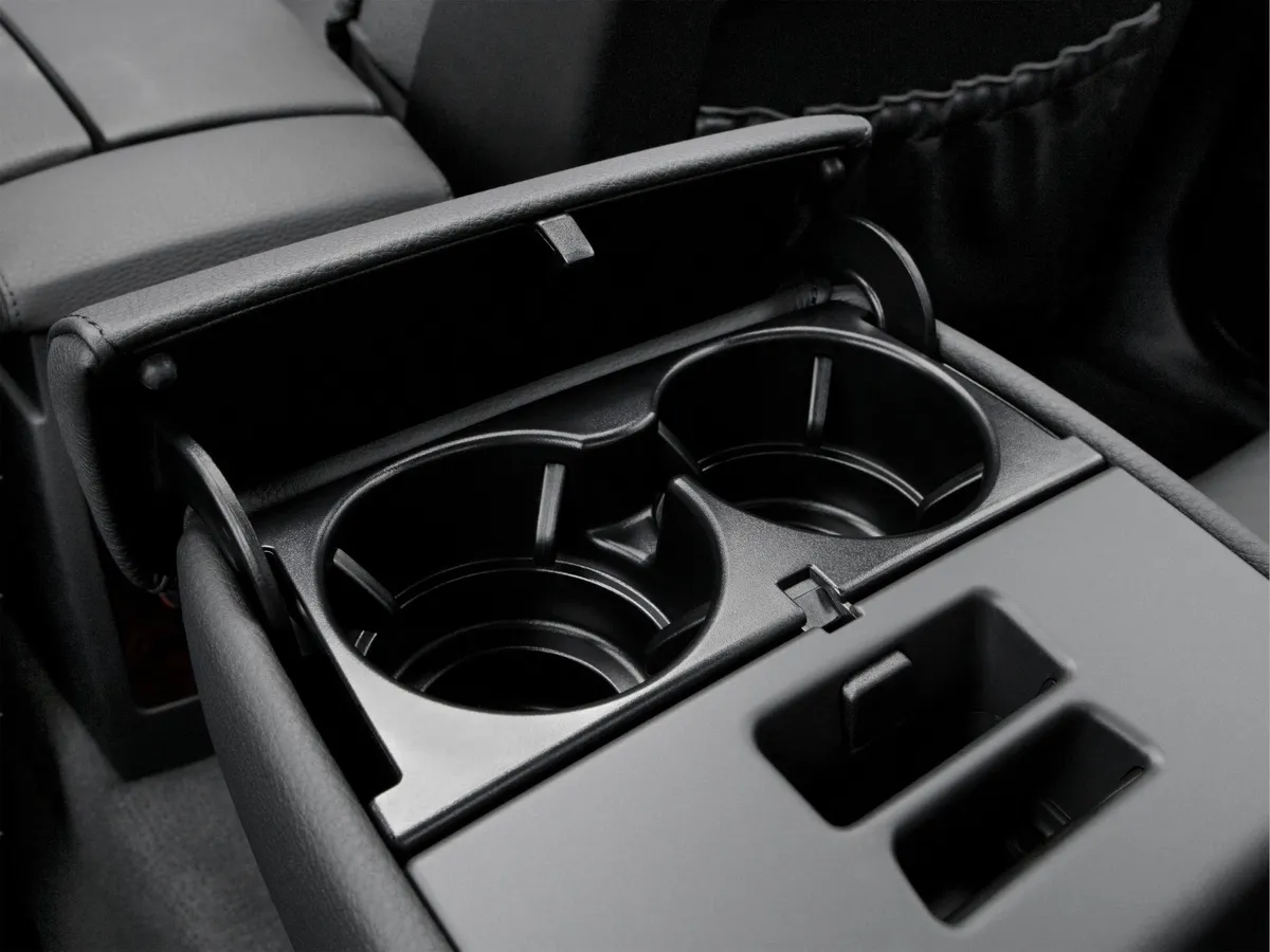 2008 BMW 550i thumbnail 32