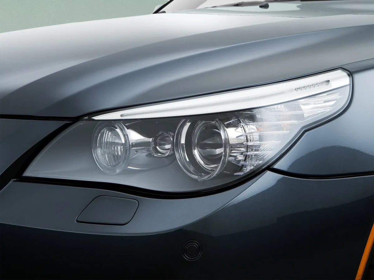 2008 BMW 550i thumbnail 44