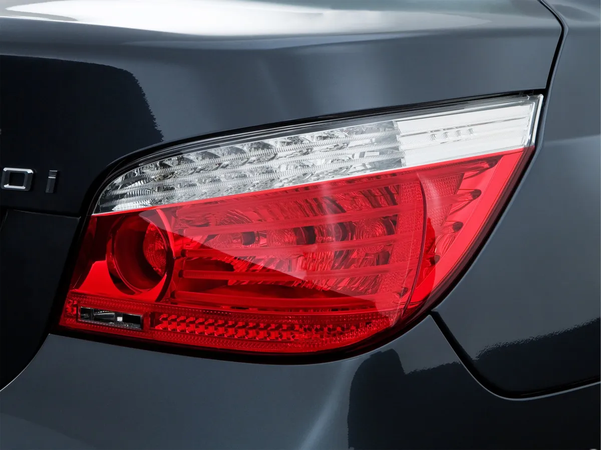 2008 BMW 550i thumbnail 45